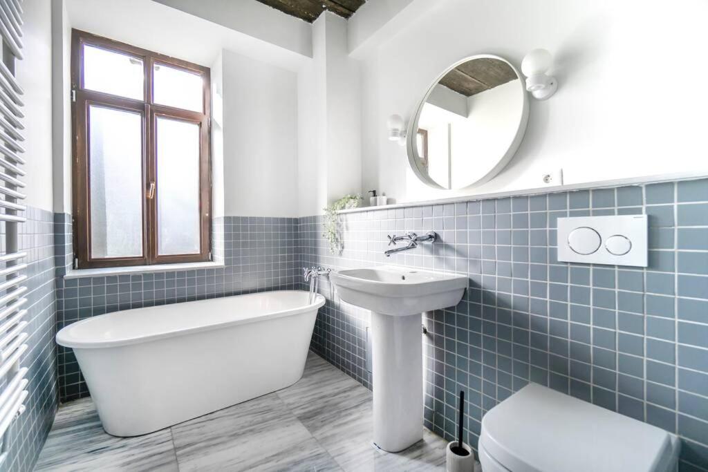 Apartamento Marvellous Design 2Br Old Town Bucarest Exterior foto